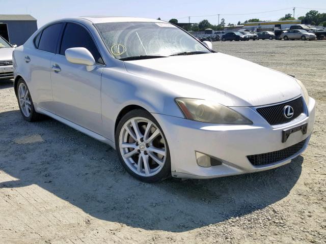 JTHBE262562001915 - 2006 LEXUS IS 350 GRAY photo 1