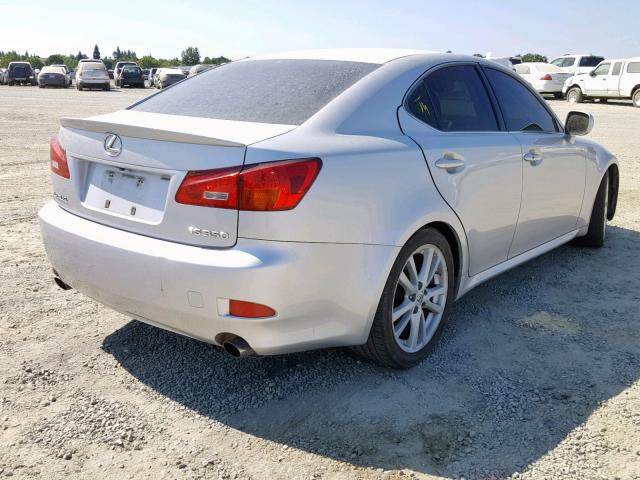 JTHBE262562001915 - 2006 LEXUS IS 350 GRAY photo 4