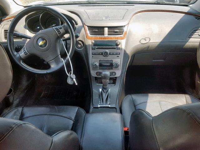 1G1ZE5EU6BF305058 - 2011 CHEVROLET MALIBU LTZ 银色 照片 9