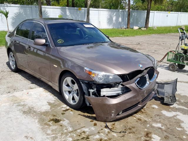 WBANA53555B858208 - 2005 BMW 525 I BROWN photo 1