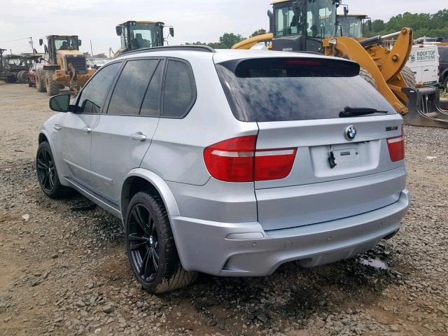 5YMGY0C57ALK25201 - 2010 BMW X5 M SILVER photo 3