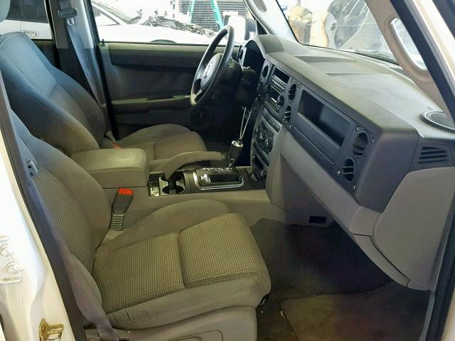 1J8HG48N66C132024 - 2006 JEEP COMMANDER WHITE photo 5