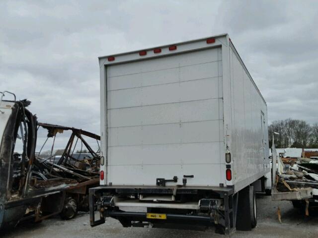 1FVACWDT38HZ52172 - 2008 FREIGHTLINER M2 106 MED WHITE photo 4