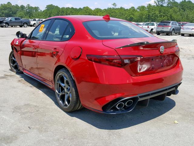 ZARFAEAV3H7547948 - 2017 ALFA ROMEO GIULIA QUA RED photo 3