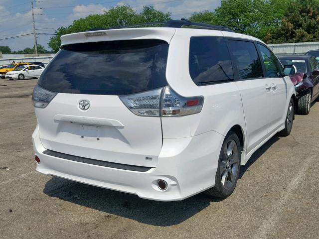 5TDXK3DC9GS758392 - 2016 TOYOTA SIENNA SE WHITE photo 4