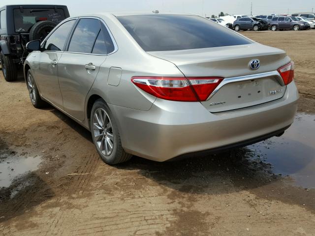 4T1BD1FK8FU147837 - 2015 TOYOTA CAMRY HYBR TAN photo 3