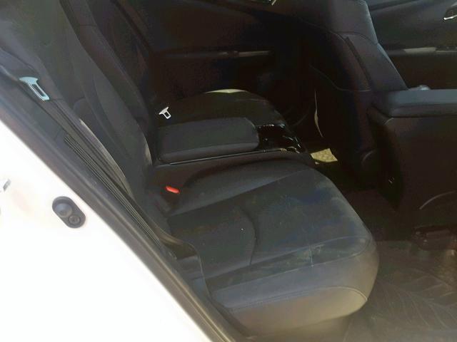 JTDKARFP5H3066343 - 2017 TOYOTA PRIUS PRIM 白色 照片 6