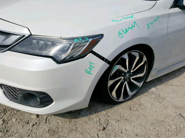 19UDE2F87GA009697 - 2016 ACURA ILX PREMIU WHITE photo 9