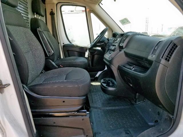 3C6TRVNG9HE522819 - 2017 RAM PROMASTER WHITE photo 5