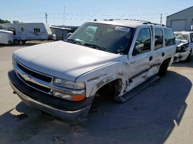 3GNGK26U83G317403 - 2003 CHEVROLET SUBURBAN K WHITE photo 2