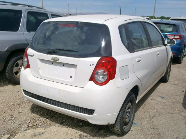 KL1TD66E19B615284 - 2009 CHEVROLET AVEO LS WHITE photo 4