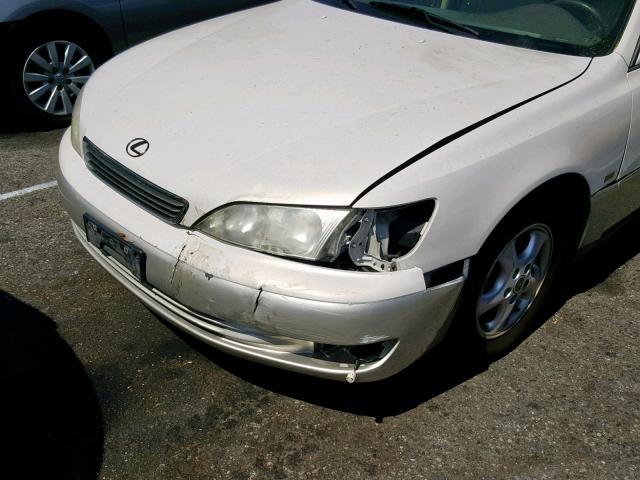 JT8BF28G1X0206893 - 1999 LEXUS ES 300 WHITE photo 9