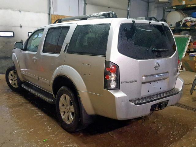 5N1AR18W45C772849 - 2005 NISSAN PATHFINDER SILVER photo 3