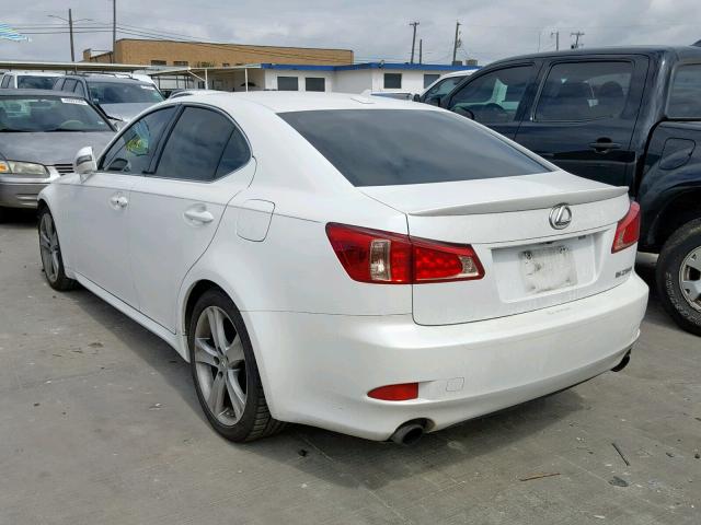 JTHBF5C25C5160186 - 2012 LEXUS IS 250 WHITE photo 3