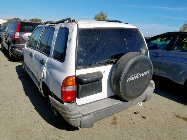 2CNBE13C236916658 - 2003 CHEVROLET TRACKER WHITE photo 3