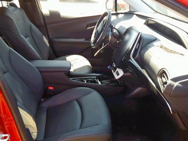 JTDKARFP6H3063161 - 2017 TOYOTA PRIUS PRIM 红色 照片 5