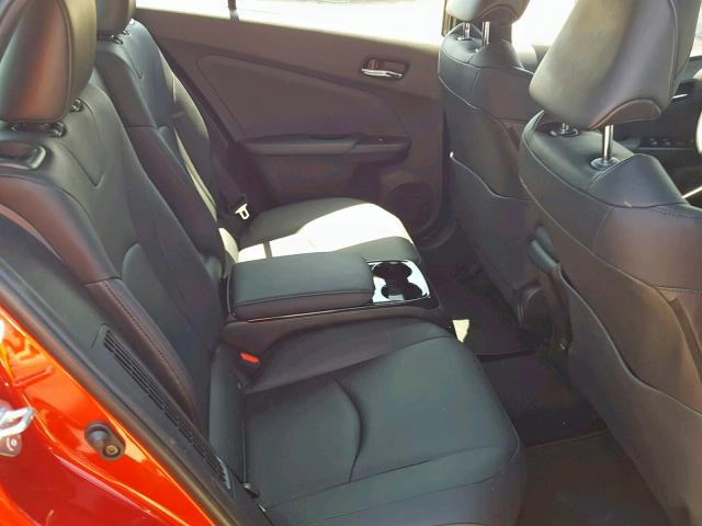 JTDKARFP6H3063161 - 2017 TOYOTA PRIUS PRIM 红色 照片 6