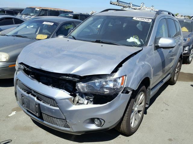 JA4AT3AW6AZ012581 - 2010 MITSUBISHI OUTLANDER SILVER photo 2