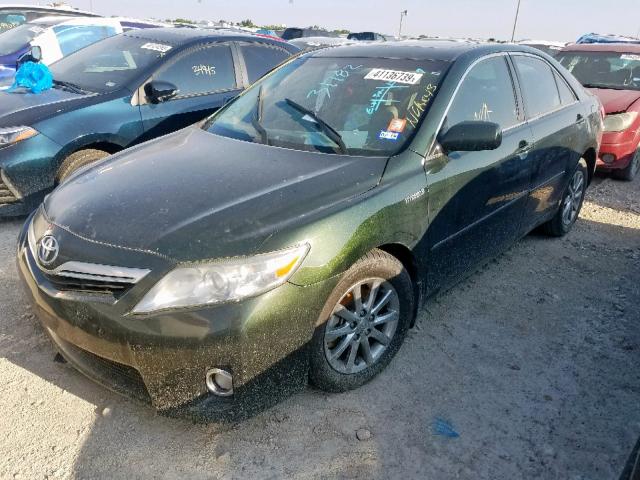 4T1BB3EK7BU138348 - 2011 TOYOTA CAMRY HYBR GREEN photo 2