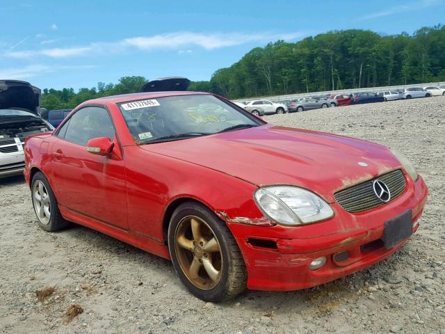 WDBKK65FX1F212355 - 2001 MERCEDES-BENZ SLK 320 RED photo 1