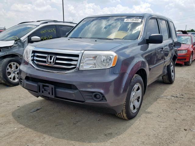 5FNYF4H20FB015106 - 2015 HONDA PILOT LX GRAY photo 2