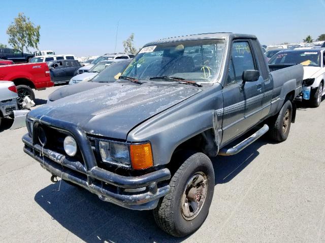 JT4RN67S3G0001530 - 1986 TOYOTA PICKUP XTR GRAY photo 2