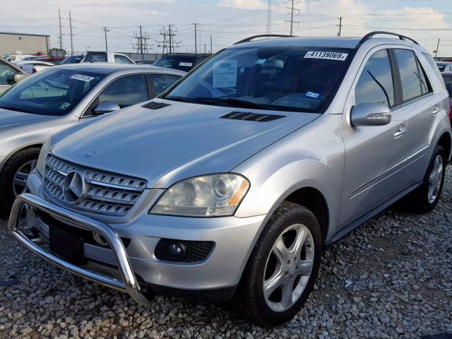 4JGBB22E78A368605 - 2008 MERCEDES-BENZ ML 320 CDI SILVER photo 2