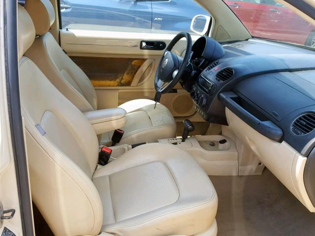 3VWRW31C36M402727 - 2006 VOLKSWAGEN NEW BEETLE კრემისფერი ფოტო 5