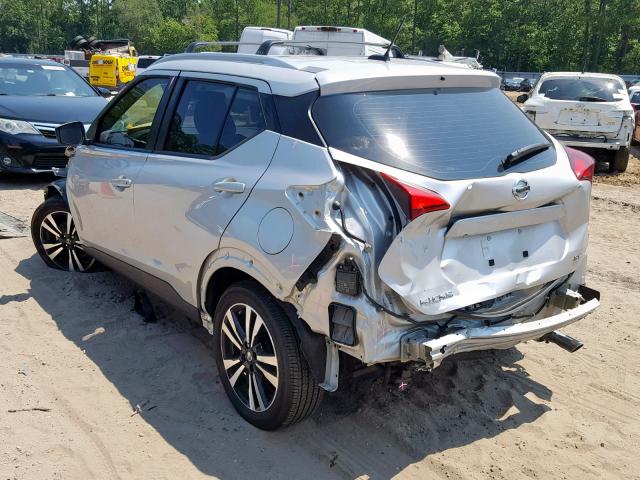 3N1CP5CU1JL513396 - 2018 NISSAN KICKS S SILVER photo 3