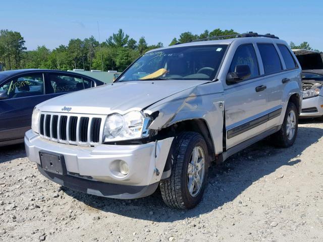 1J4HR48N15C637852 - 2005 JEEP GRAND CHER SILVER photo 2