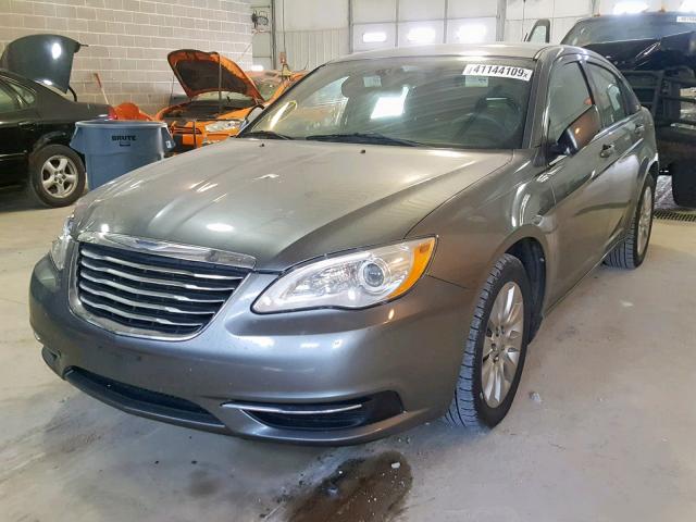 1C3CCBAB2DN640241 - 2013 CHRYSLER 200 LX GRAY photo 2