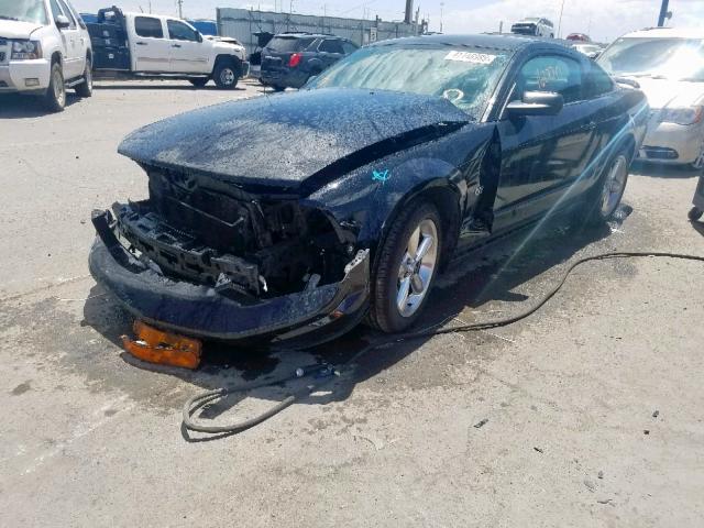 1ZVHT82H165192677 - 2006 FORD MUSTANG GT BLACK photo 2