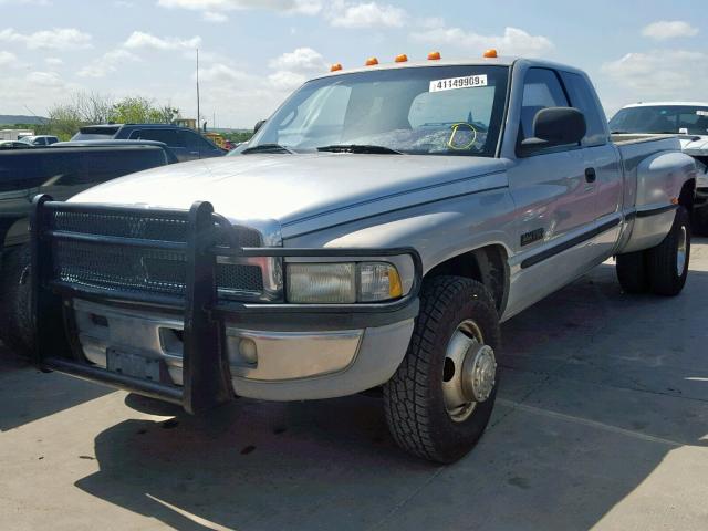 1B7MC336XWJ231680 - 1998 DODGE RAM 3500 SILVER photo 2