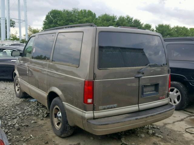 1GKDM19X02B514387 - 2002 GMC SAFARI XT BROWN photo 3