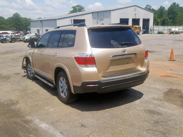 5TDZK3EH9CS056229 - 2012 TOYOTA HIGHLANDER GOLD photo 3