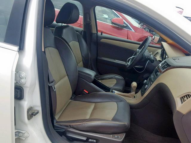 1G1ZE5EB3AF117448 - 2010 CHEVROLET MALIBU LTZ თეთრი ფოტო 5