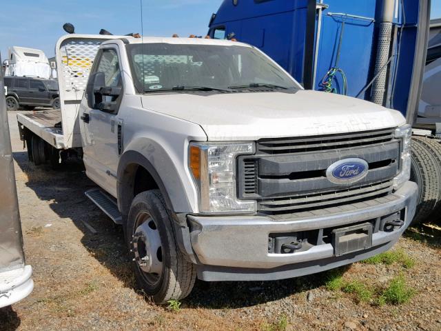 1FDUF5GT5HEB42304 - 2017 FORD F550 SUPER WHITE photo 1