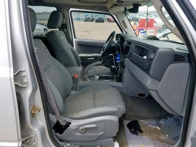 1J8HH48N26C314221 - 2006 JEEP COMMANDER 银色 照片 5
