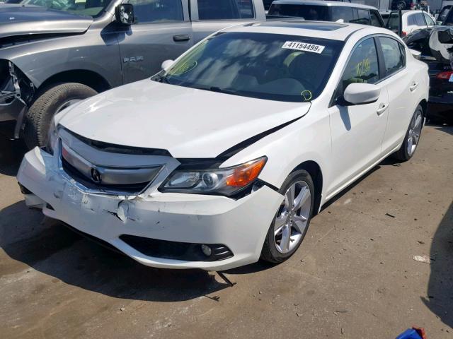 19VDE1F52DE007887 - 2013 ACURA ILX 20 PRE WHITE photo 2