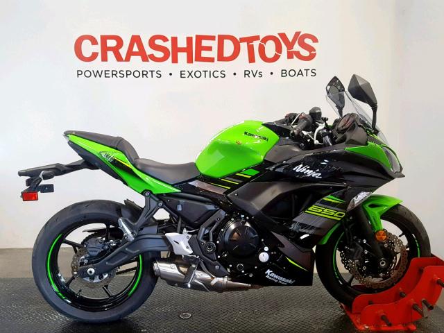 JKAEXEK15JDA12916 - 2018 KAWASAKI EX650 F GREEN photo 1