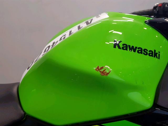 JKAEXEK15JDA12916 - 2018 KAWASAKI EX650 F GREEN photo 13