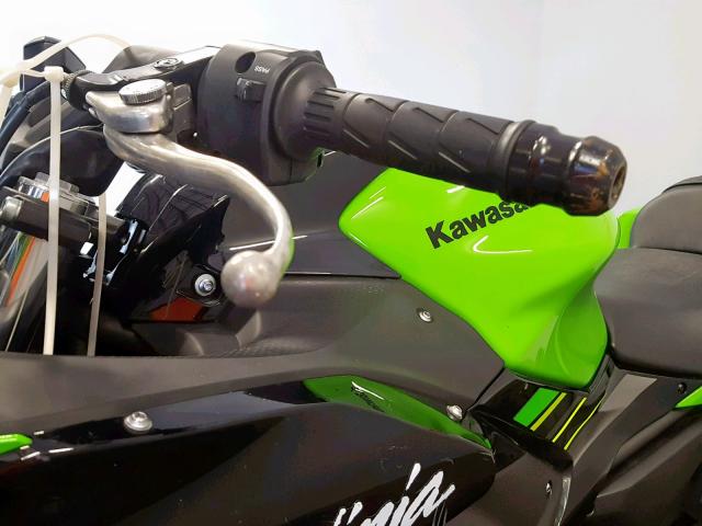 JKAEXEK15JDA12916 - 2018 KAWASAKI EX650 F GREEN photo 18