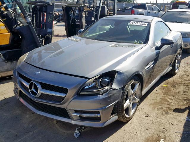 WDDPK4HA5CF041356 - 2012 MERCEDES-BENZ SLK 250 SILVER photo 2