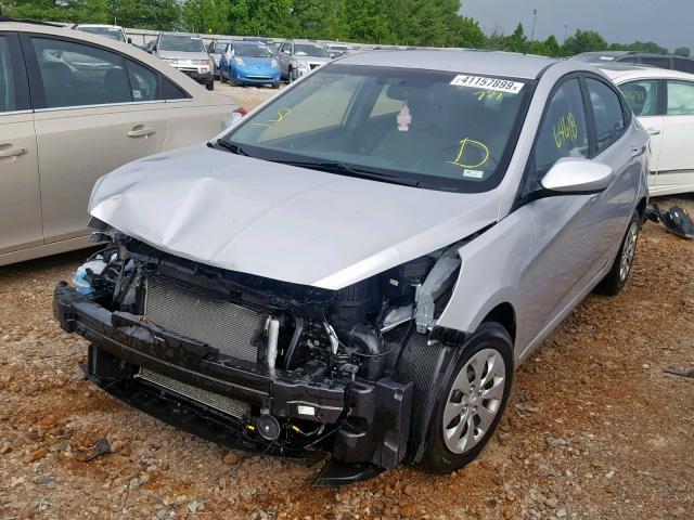 KMHCT4AE3GU007321 - 2016 HYUNDAI ACCENT SE SILVER photo 2