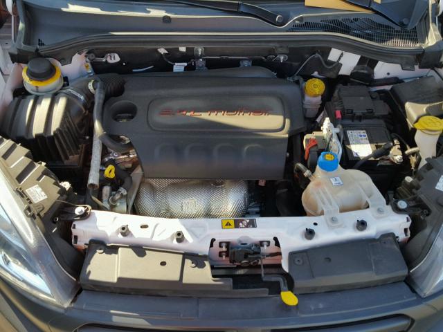 ZFBERFAB2H6D53613 - 2017 RAM PROMASTER 白色 照片 7