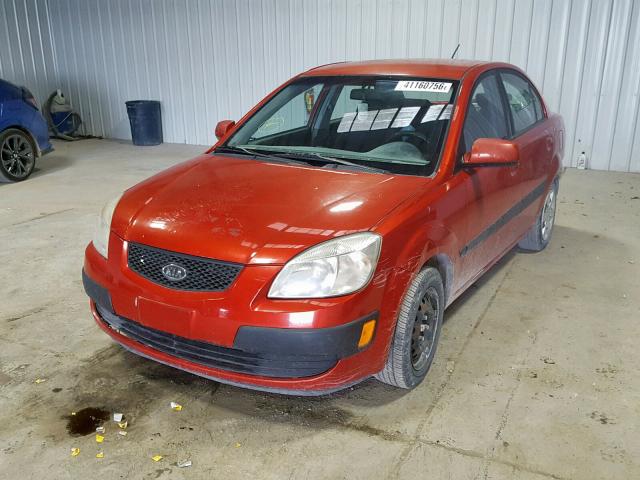 KNADE123666074610 - 2006 KIA RIO RED photo 2