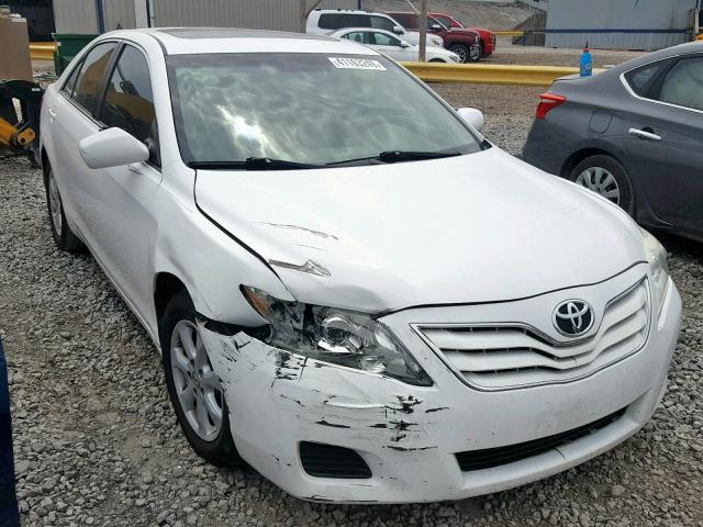 4T1BF3EK1AU526131 - 2010 TOYOTA CAMRY BASE WHITE photo 1