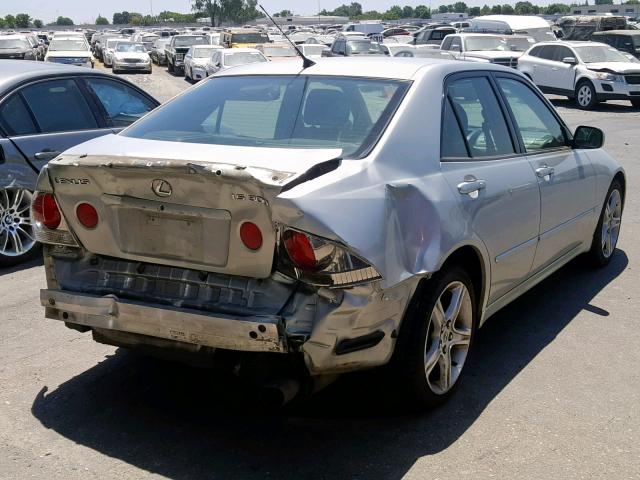 JTHBD192230080993 - 2003 LEXUS IS 300 SILVER photo 4