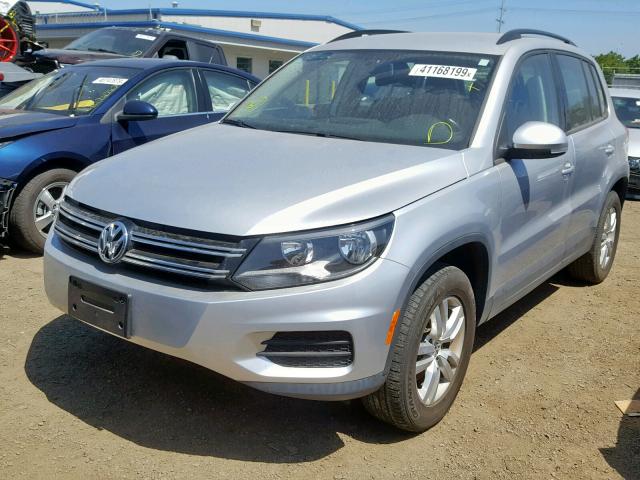 WVGAV7AX5FW567008 - 2015 VOLKSWAGEN TIGUAN S SILVER photo 2