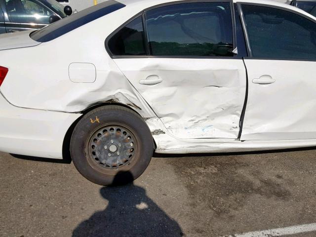 3VW2K7AJ3DM203225 - 2013 VOLKSWAGEN JETTA BASE WHITE photo 9